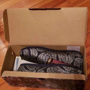 Blue Paisley Brocade Toms (retired style)